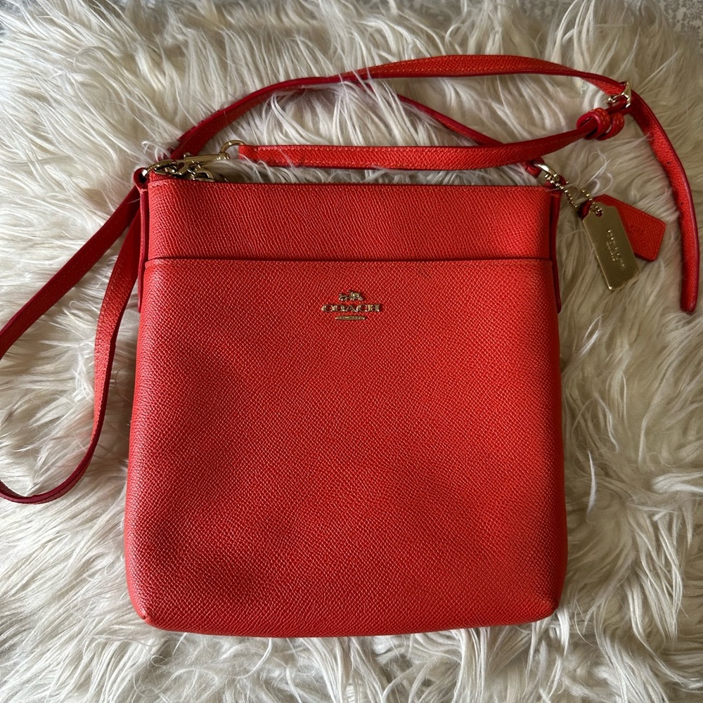 Coach Kitt Messenger Crossgrain Leather Crossbody Bag